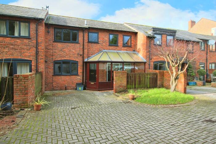 2 Bedroom Mews To Rent In King Street, Chester, CH1