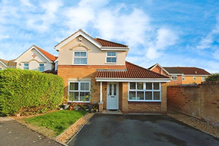 3 Bedroom Detached House For Sale In Yeats Close, Swindon, SN25
