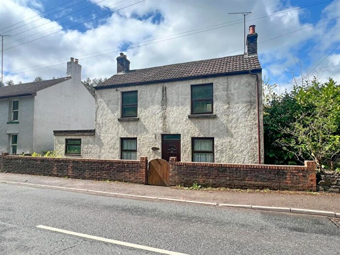 3 Bedroom Detached House For Sale In Drybrook Road, Drybrook, GL17