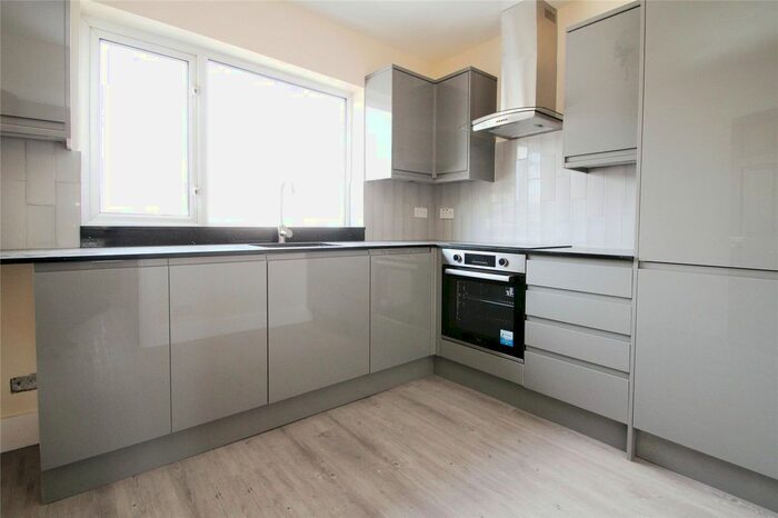 2 Bedroom Flat To Rent In London Road, Romford, RM7