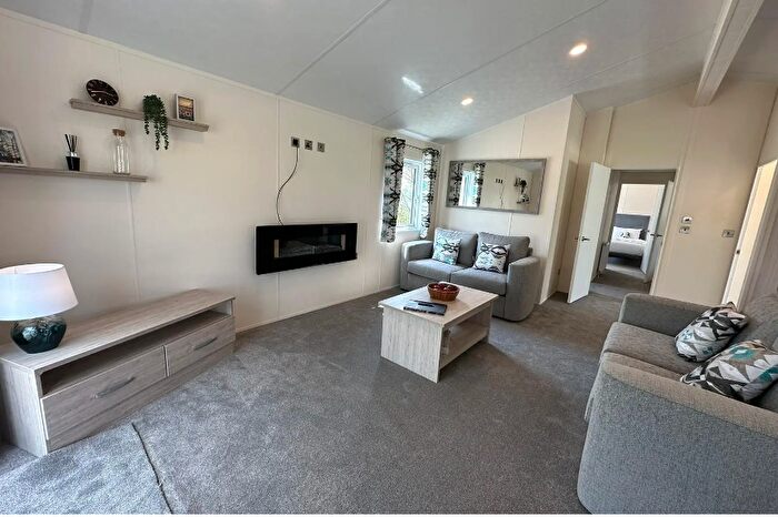 3 Bedroom Park Home For Sale In Delta Lakeside, Ribble Valley Park & Leisure, Clitheroe, Yorkshire, BB7