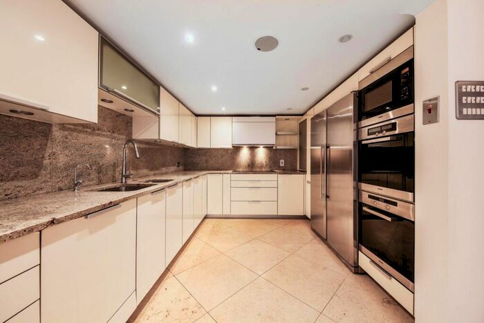 5 Bedroom House To Rent In Hamilton Terrace, St Johns Wood, London, NW8