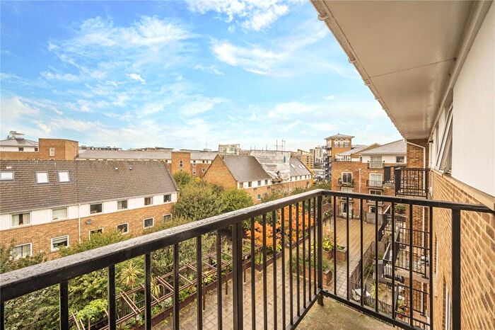 3 Bedroom Flat For Sale In Lamb Court, Narrow Street, E14
