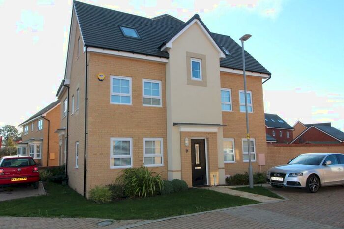 4 Bedroom Semi-Detached House To Rent In Abbats Wood, Eagle Farm South, Milton Keynes, MK17