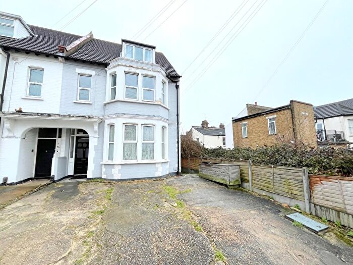 7 Bedroom Semi-Detached House For Sale In Satanita Road, Westcliff-On-Sea, Essex, SS0