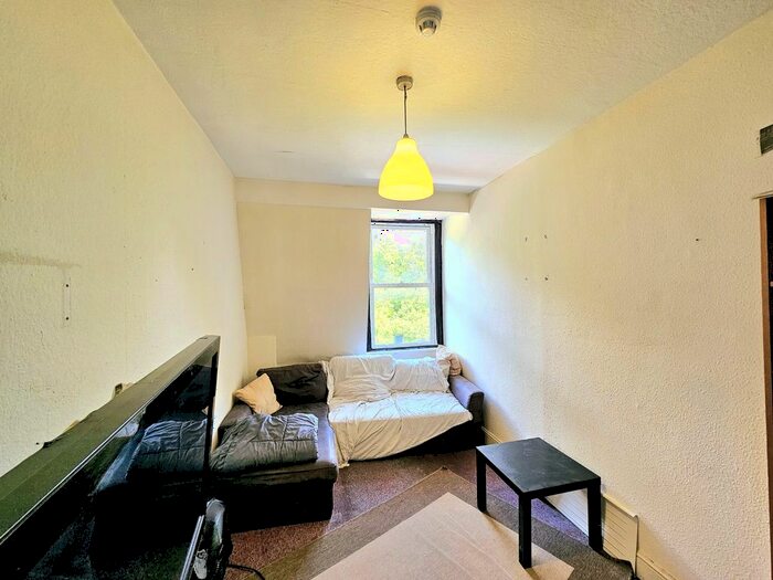 1 Bedroom Flat To Rent In Archway Road, Highgate, N6
