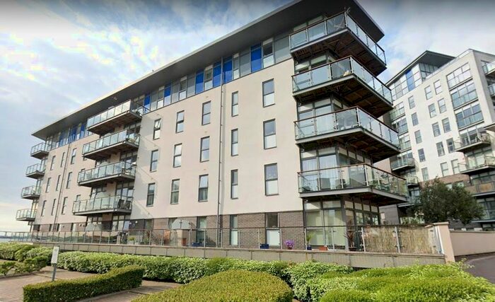 1 Bedroom Flat To Rent In Bessborough House, Carmichael Avenue, Ingress Park, Greenhithe, DA9