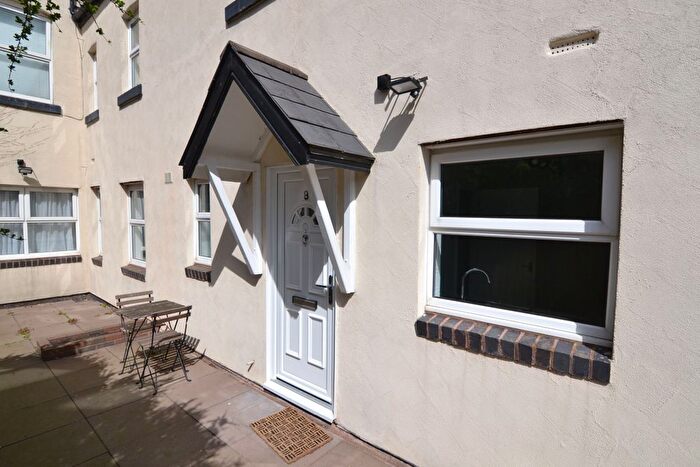 2 Bedroom Flat For Sale In Wheatsheaf Road, Birmingham, B16