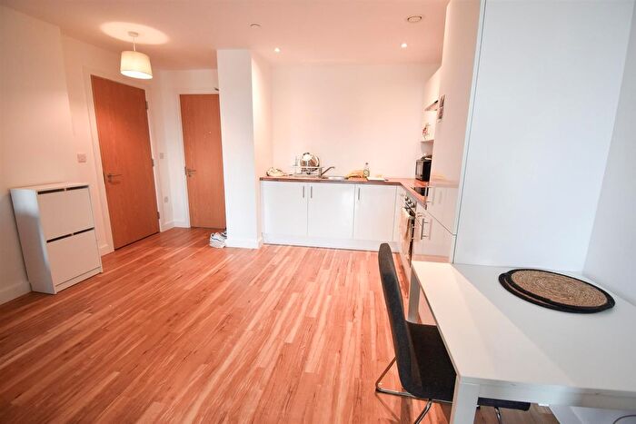 1 Bedroom Flat To Rent In Michigan Point, Michigan Avenue, Salford, M50
