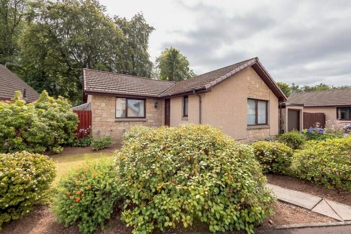 3 Bedroom Detached Bungalow For Sale In Turretbank Drive, Crieff, PH7