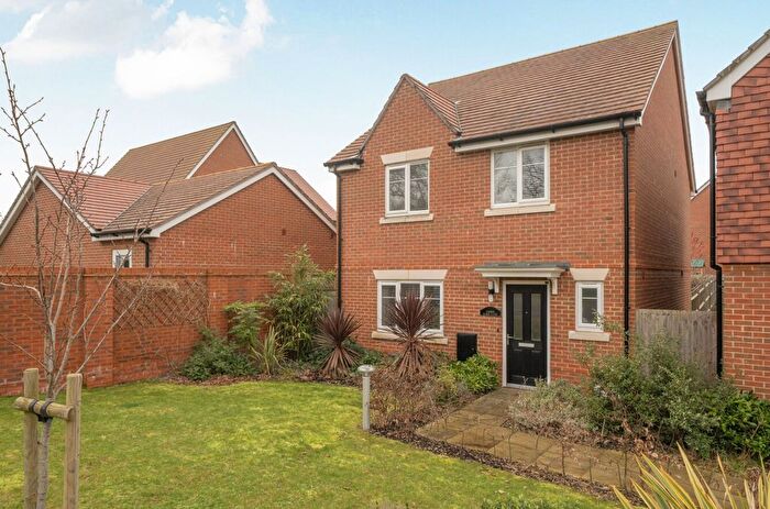 4 Bedroom Detached House For Sale In Lock's Farm Lane, West Broyle, PO19