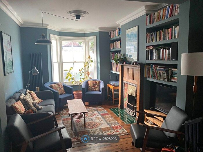 3 Bedroom Terraced House To Rent In Springfield Road, London, E17