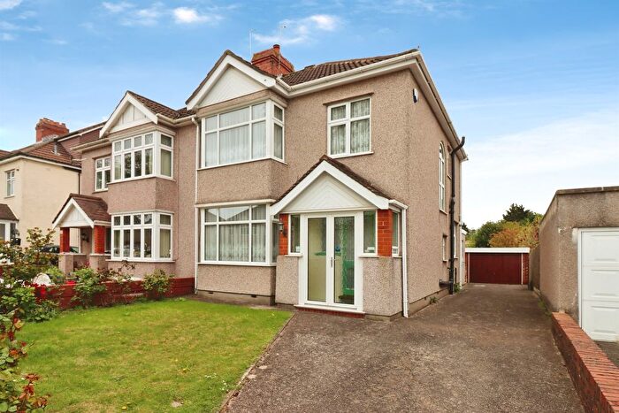 3 Bedroom Semi Detached House For Sale In Dunkeld Avenue, Filton, Bristol, BS34