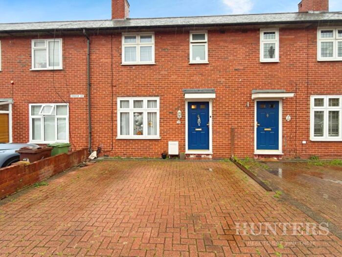 3 Bedroom Terraced House For Sale In Woburn Road, Carshalton, SM5