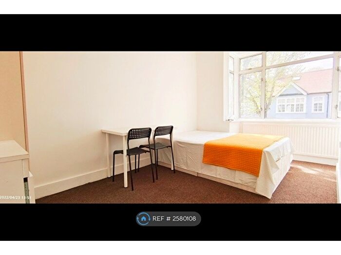 4 Bedroom Terraced House To Rent In Derwent Road, London, W5