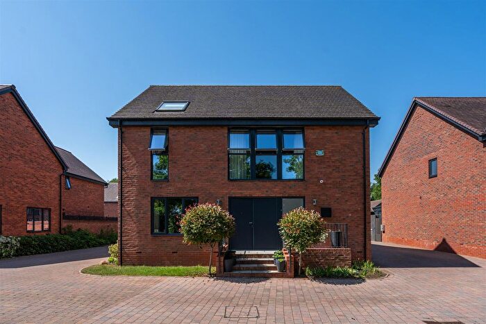 4 Bedroom Detached House For Sale In Friday Lane, Barston, Solihull, B92