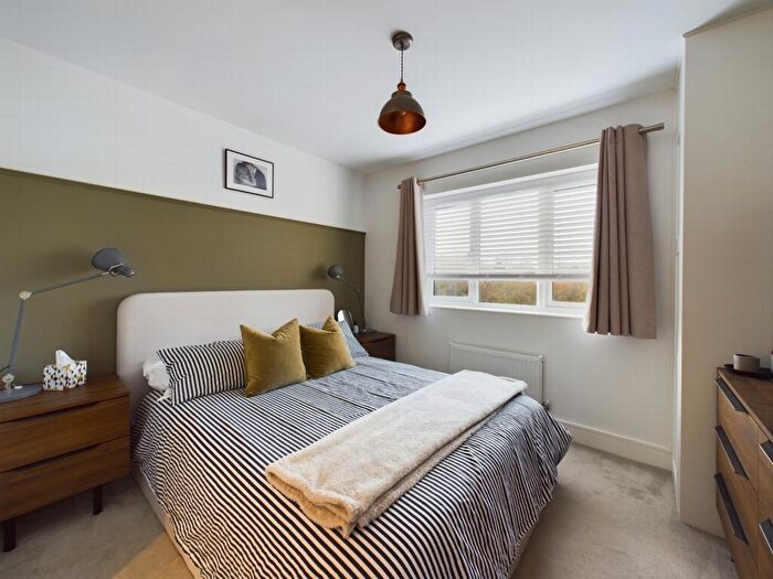 2 Bedroom Flat For Sale In Franklands Village, Haywards Heath, RH16