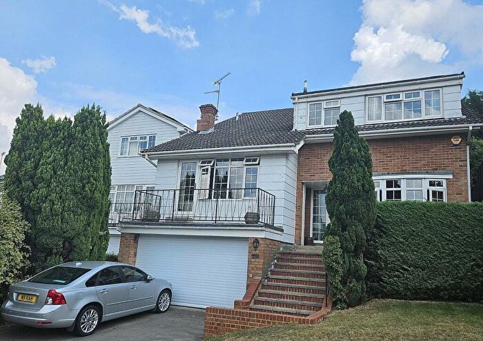 4 Bedroom Detached House For Sale In Parkdale, Danbury, CM3