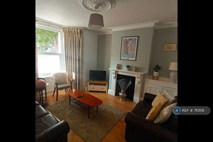 4 Bedroom Terraced House To Rent In Rowena Crescent, London, SW11