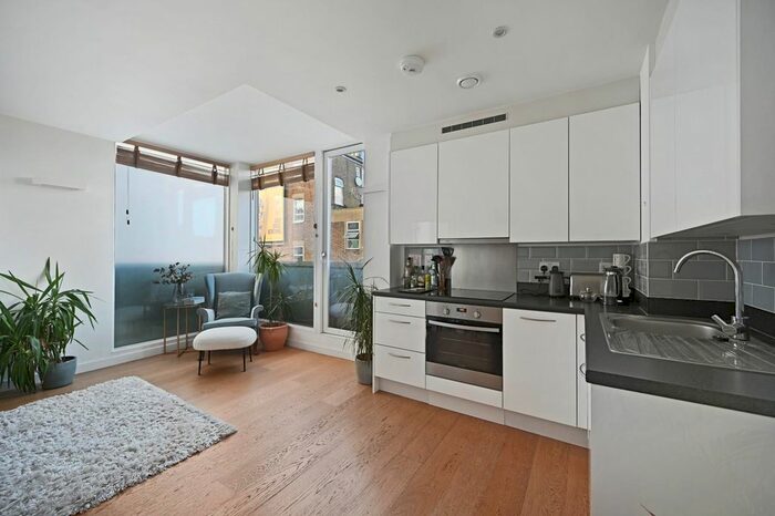 1 Bedroom Flat To Rent In Woodger Road, London, W12