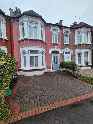 3 Bedroom Terraced House For Sale In Cobham Road, Seven Kings, IG3