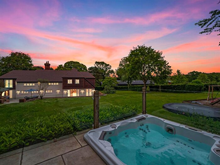 4 Bedroom Detached House For Sale In Nash Lane, Keston, Bromley, Greater London, BR2