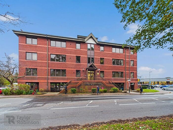 1 Bedroom Flat For Sale In Hazelwick Avenue, Crawley, RH10