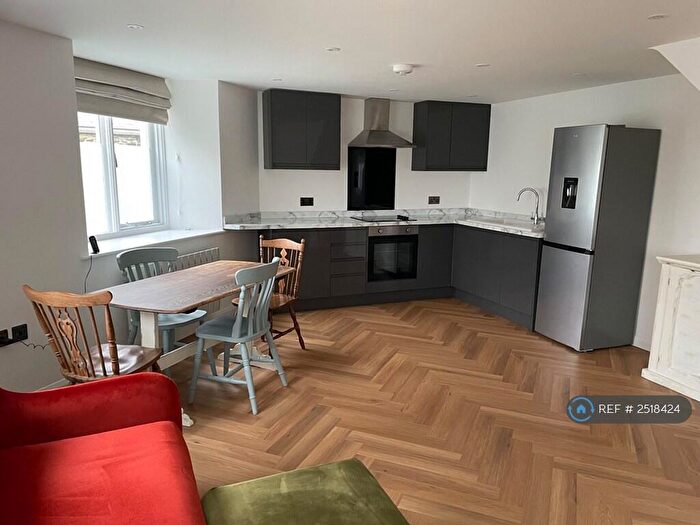 2 Bedroom Terraced House To Rent In The Gallery, Braunton, EX33