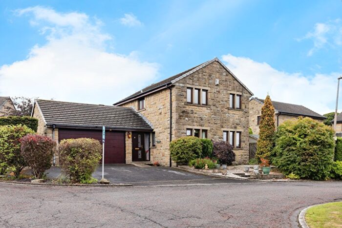 4 Bedroom Detached House For Sale In Stonecroft Gardens, Shepley, Huddersfield, HD8