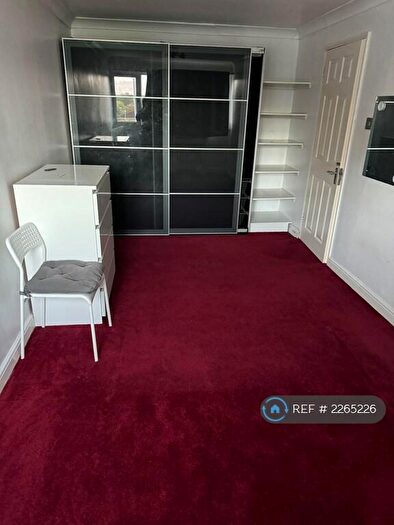 3 Bedroom End Of Terrace House To Rent In Sheelin Grove, Bletchley, Milton Keynes, MK2