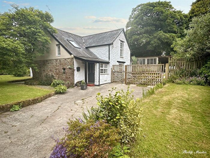 4 Bedroom Detached House For Sale In Lower Sticker St. Austell, PL26