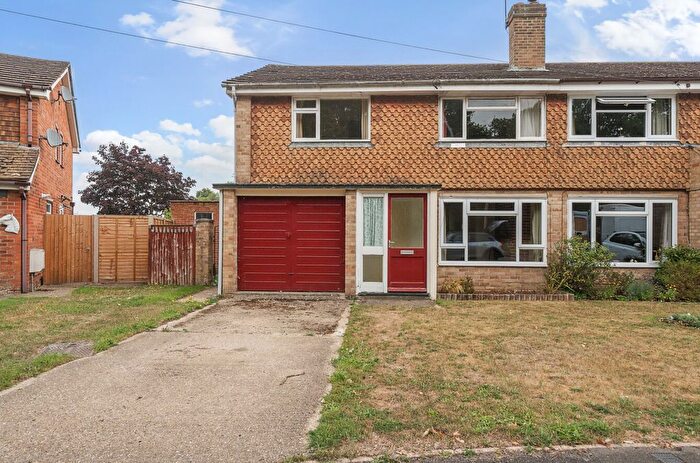 3 Bedroom Semi-detached House For Sale In Longmoor Lane, Mortimer Common, Reading, Berkshire, RG7