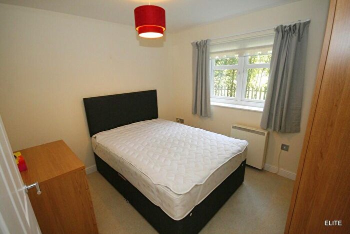 2 Bedroom Apartment To Rent In New Durham Courtyard, Gilesgate, DH1