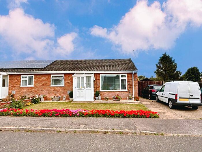 2 Bedroom Semi-Detached Bungalow For Sale In Church Farm Walk, Fincham, King's Lynn, PE33