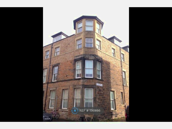 2 Bedroom Flat To Rent In Watson Crescent, Edinburgh, EH11
