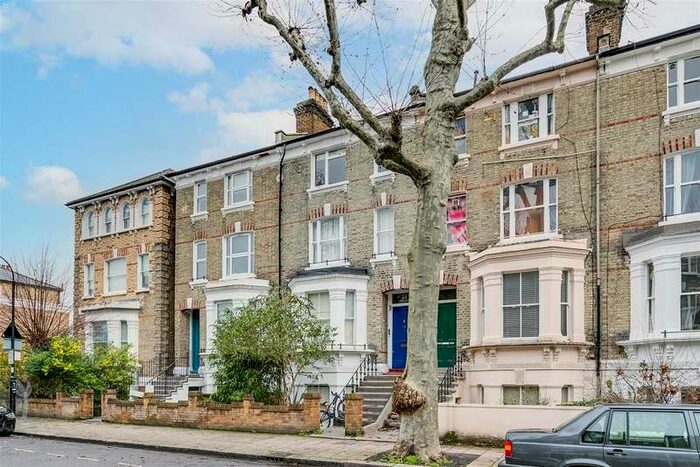 2 Bedroom Flat To Rent In Loftus Road, London, W12