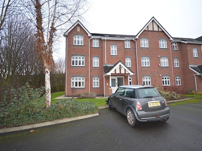 2 Bedroom Flat To Rent In Thorpe Close, Timperley, Altrincham, WA15