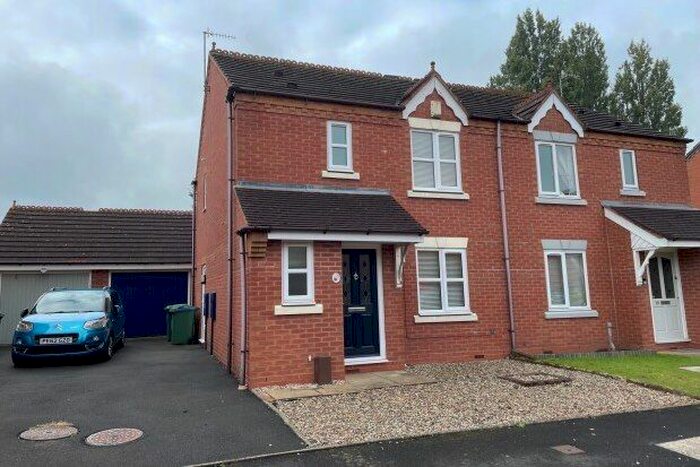 3 Bedroom Property To Rent In Mary Macarthur Drive, Cradley Heath, B64