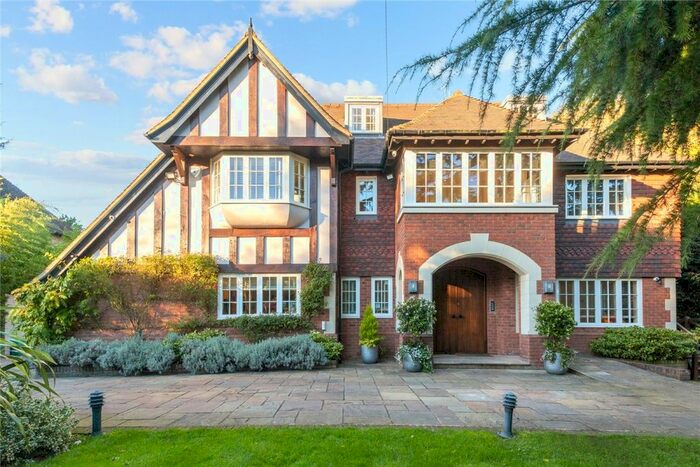 7 Bedroom Detached House To Rent In Crown Close, London, NW7