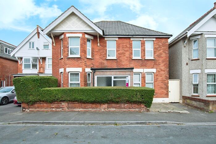 5 Bedroom Detached House For Sale In St. Marys Road, Bournemouth, BH1