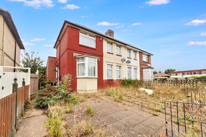 4 Bedroom Semi-Detached House For Sale In Brougham Avenue, Mansfield, NG19