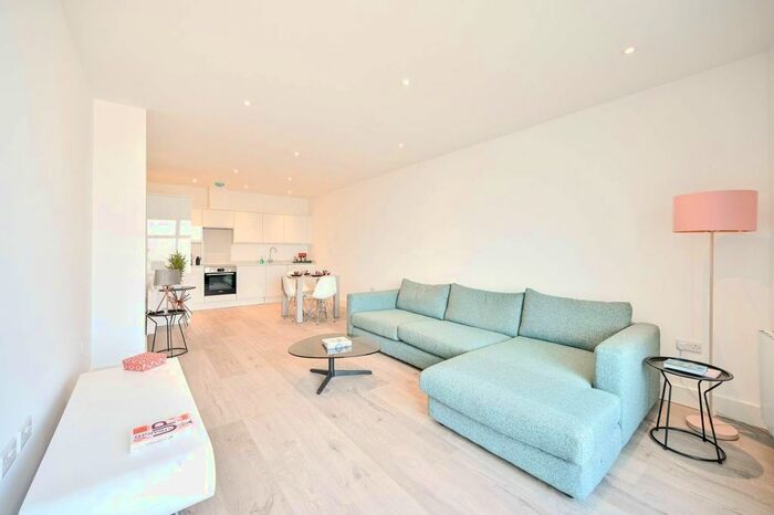 1 Bedroom Maisonette To Rent In Hampden Road, Kingston, KT1