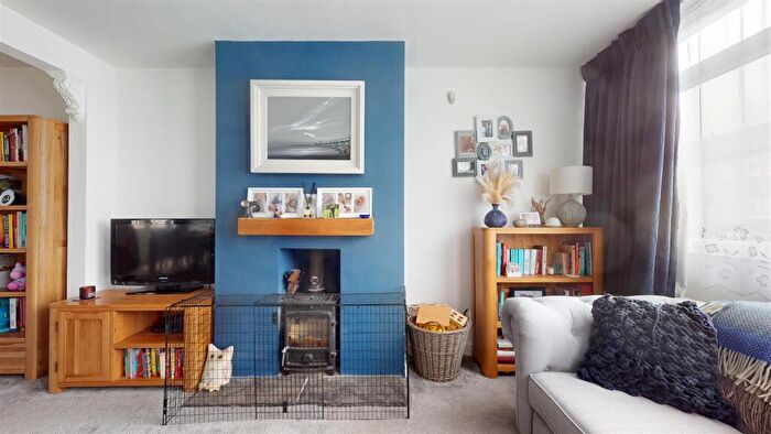 3 Bedroom End Of Terrace House For Sale In Jersey Avenue, Broomhill, Bristol, BS4