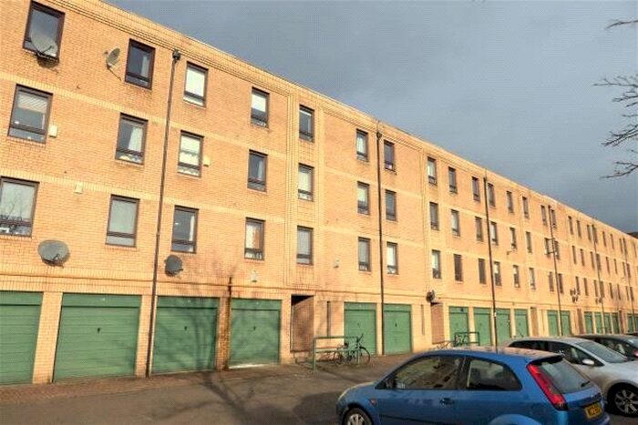 2 Bedroom Flat To Rent In Milnpark Gardens, Glasgow, G41