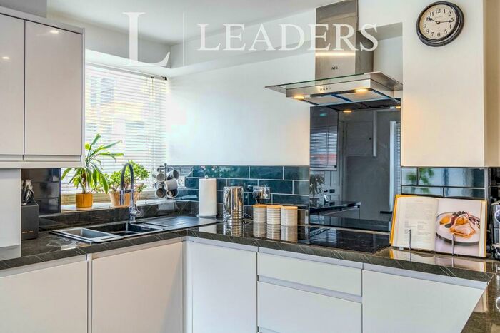 2 Bedroom Apartment To Rent In Nuns Road, CH1