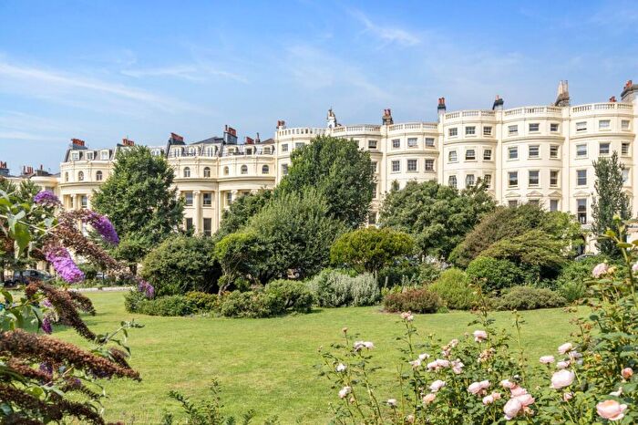 1 Bedroom Flat For Sale In Brunswick Square, Hove, East Sussex, BN3