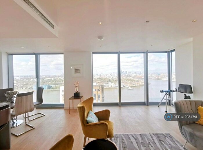 2 Bedroom Flat To Rent In The Landmark Pinnacle, London, E14