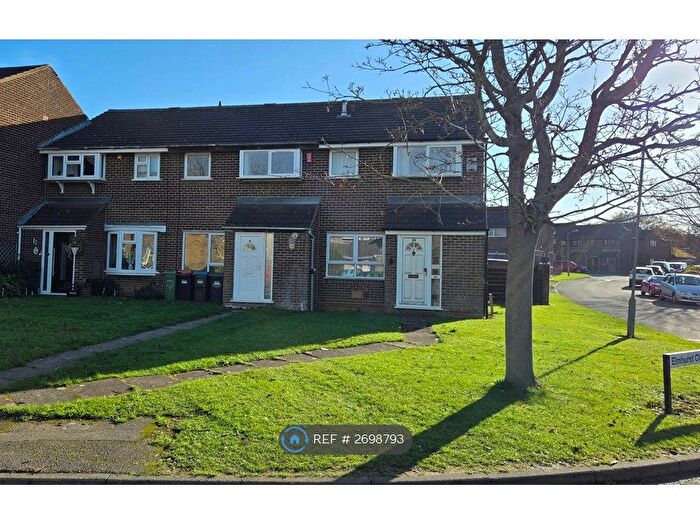 3 Bedroom Terraced House To Rent In Elmhurst Close, Milton Keynes, MK4