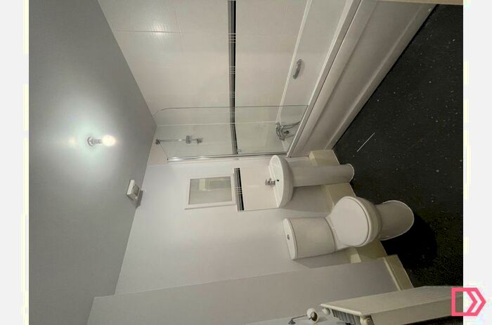 1 Bedroom Flat To Rent In Frimley Drive, Cippenham, Slough, Berkshire, SL1