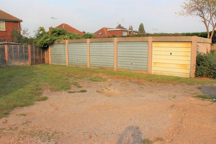 Parking/garage To Rent In Copthall Way, New Haw, Addlestone, KT15